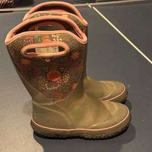 Bogs Kids Boots - Olive and Pink